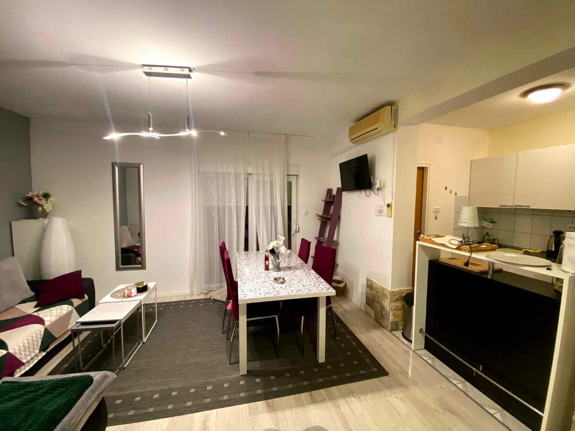 Super Horizont -Free Parking And Jaccuzzi Otel Stobreč Dış mekan fotoğraf