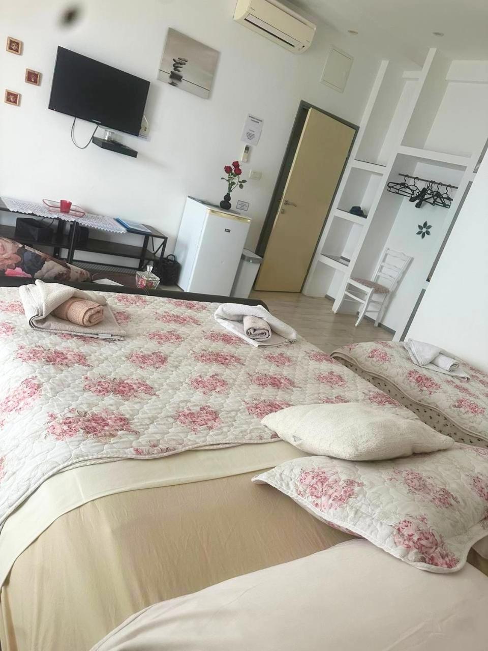 Super Horizont -Free Parking And Jaccuzzi Otel Stobreč Dış mekan fotoğraf